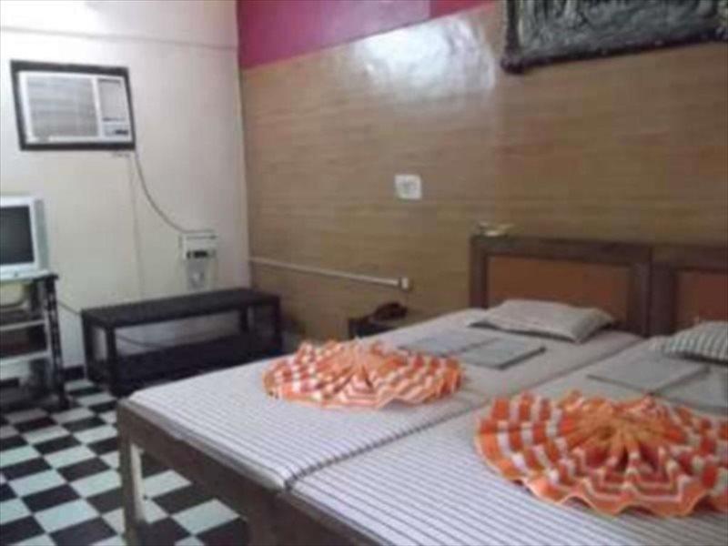 Ancora Beach Resort Baga Exterior foto
